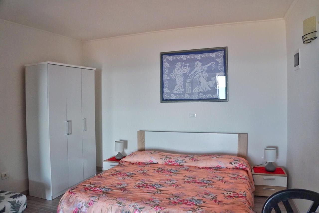 Apartmani Vesna Замбратия Экстерьер фото