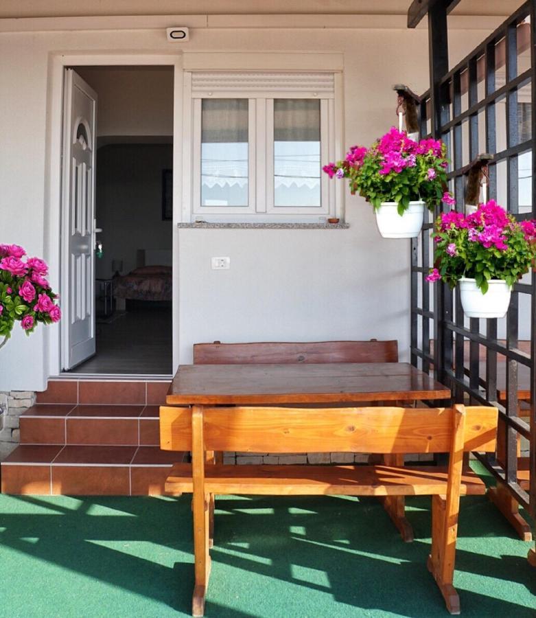 Apartmani Vesna Замбратия Экстерьер фото
