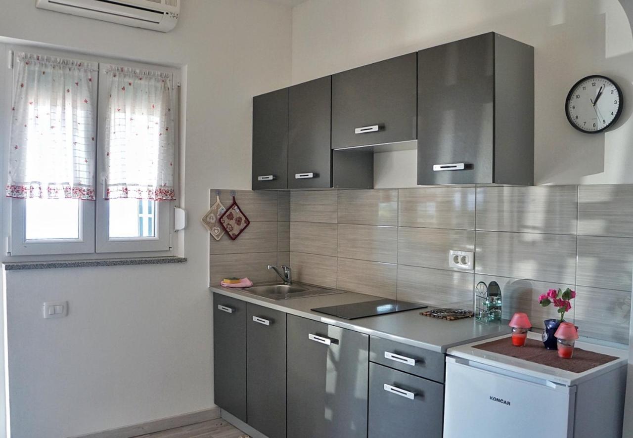 Apartmani Vesna Замбратия Экстерьер фото