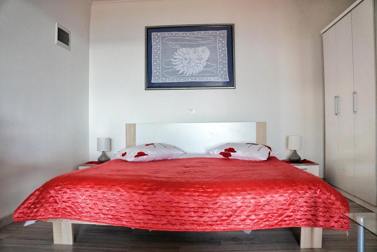 Apartmani Vesna Замбратия Экстерьер фото