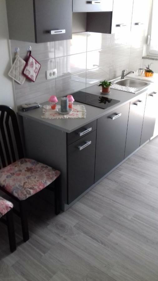 Apartmani Vesna Замбратия Экстерьер фото